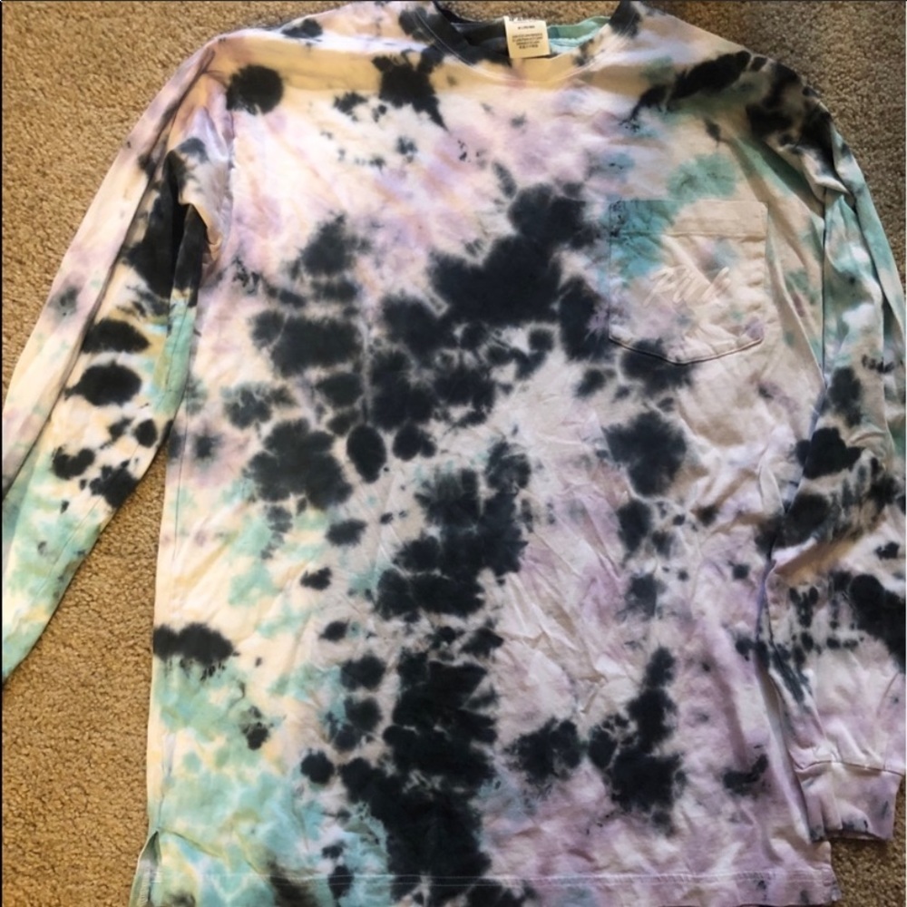PINK long sleeve tye dye campus tee